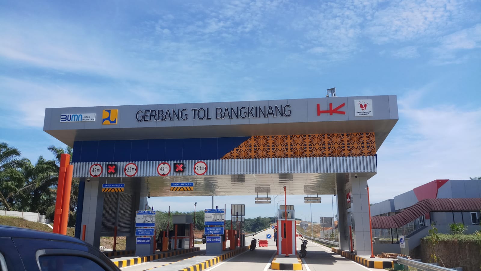 PEMBANGUNAN GERBANG TOL & BANGUNAN PENUNJANG